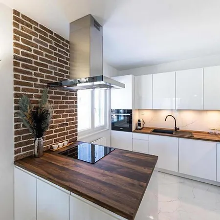 Family Friendly House With A Swimming Pool Vrsine, Trogir - 22668 펜션 *